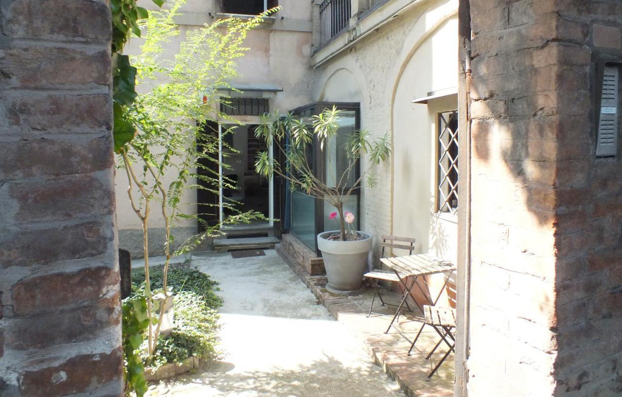 Appartement Loft Garden In Bologna'S Heart Ospedale Rizzoli Extérieur photo